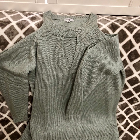 TOBI Teva Sweater Dress - Picture 3 of 4